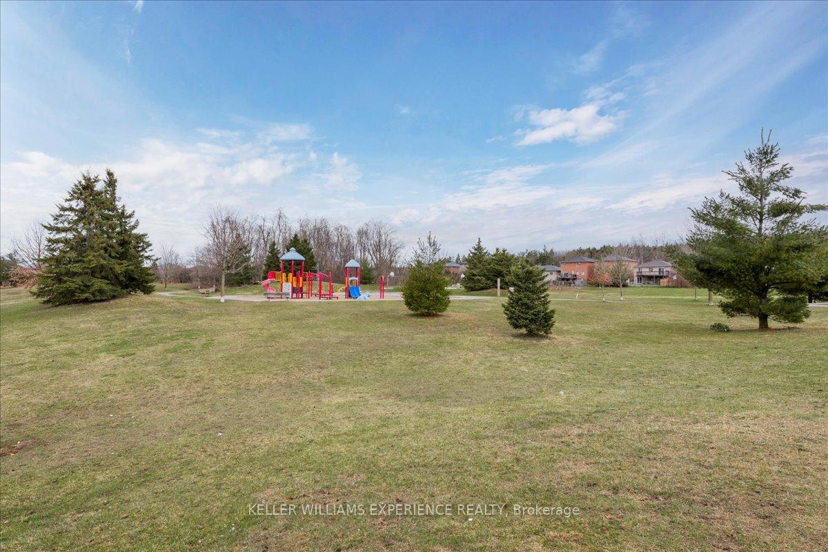Photo 36 of 25 Gross Drive, Barrie, Edgehill Drive — HOMEH