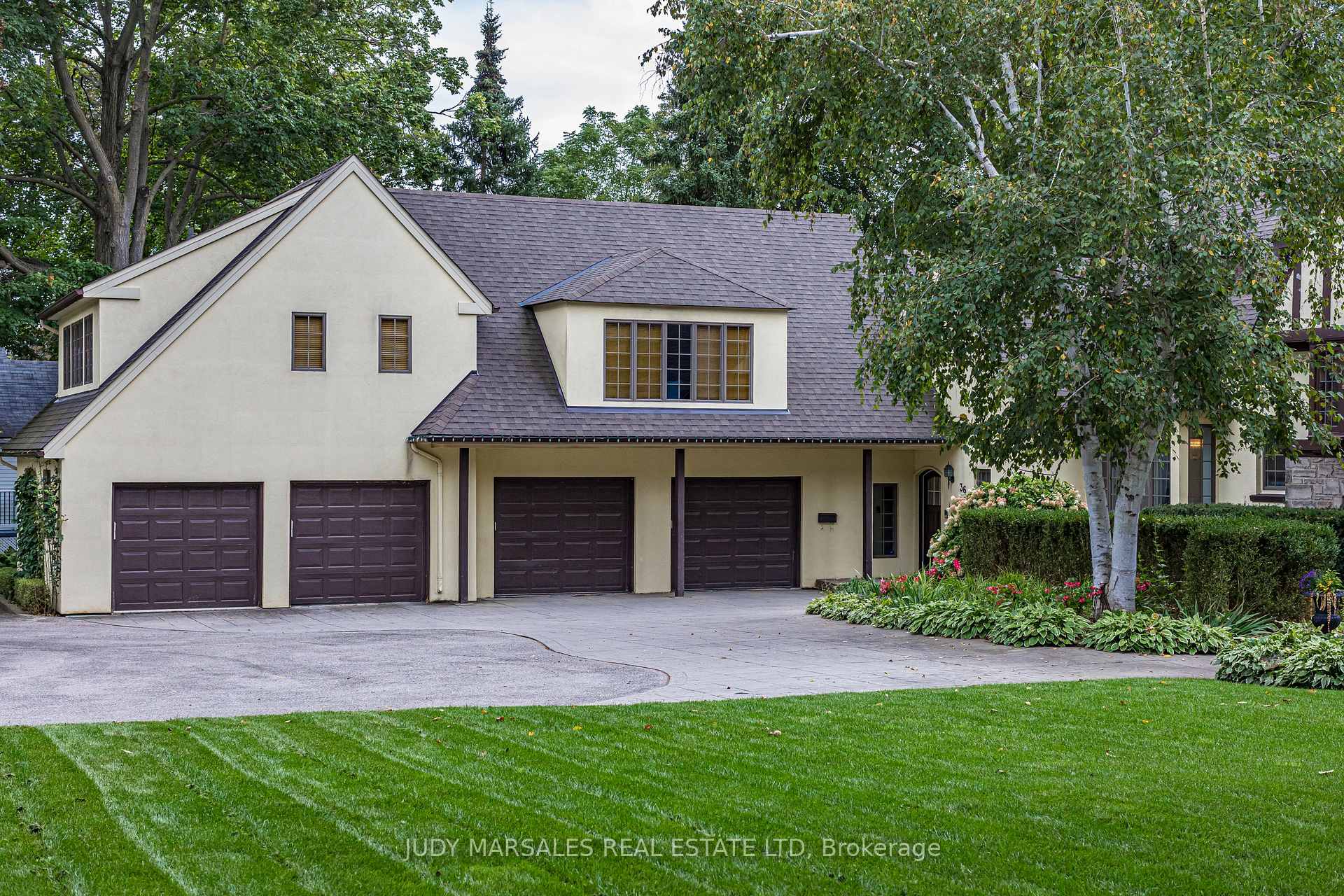 Photo 2 of 36 Cayley Street, Hamilton, Dundas — HOMEH