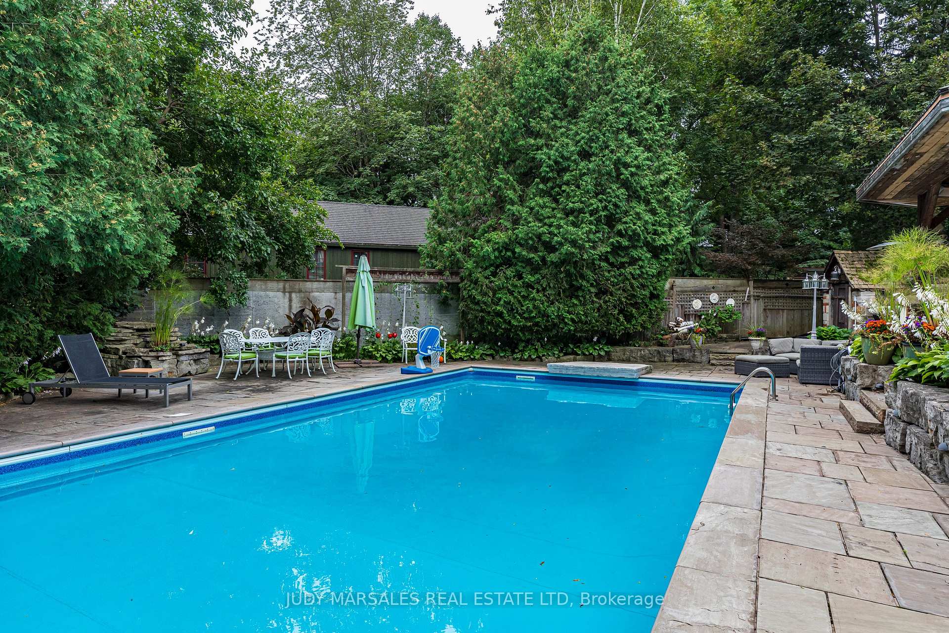 Photo 14 of 36 Cayley Street, Hamilton, Dundas — HOMEH