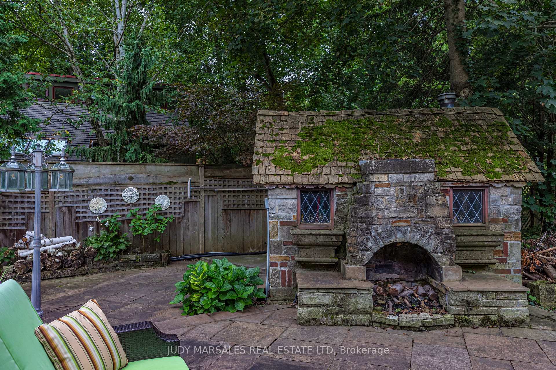 Photo 17 of 36 Cayley Street, Hamilton, Dundas — HOMEH