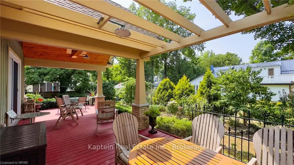 Photo 1 of 8 Bayfield Terrace, Bluewater, Bayfield — HOMEH