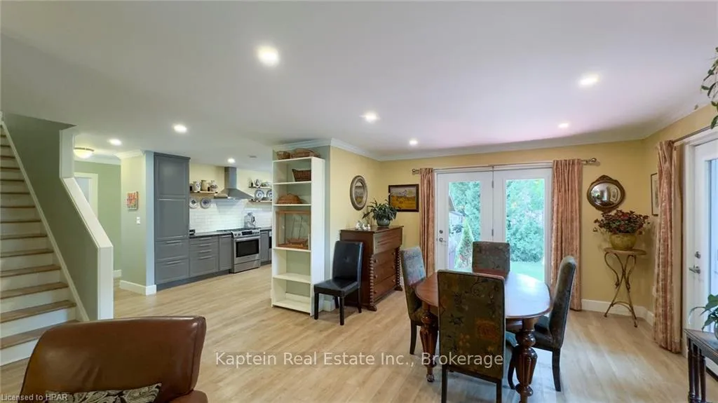Photo 28 of 8 Bayfield Terrace, Bluewater, Bayfield — HOMEH
