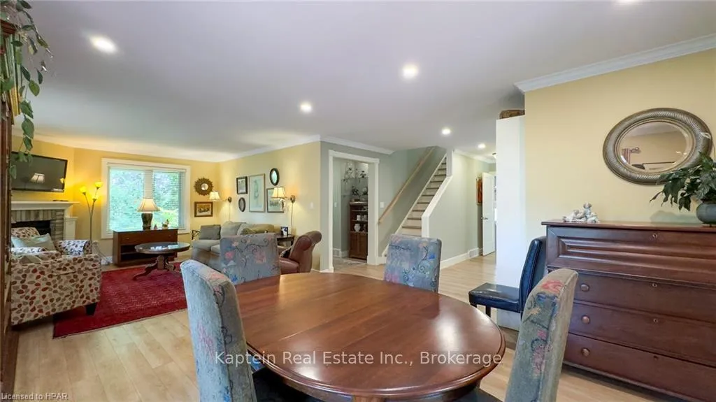 Photo 33 of 8 Bayfield Terrace, Bluewater, Bayfield — HOMEH
