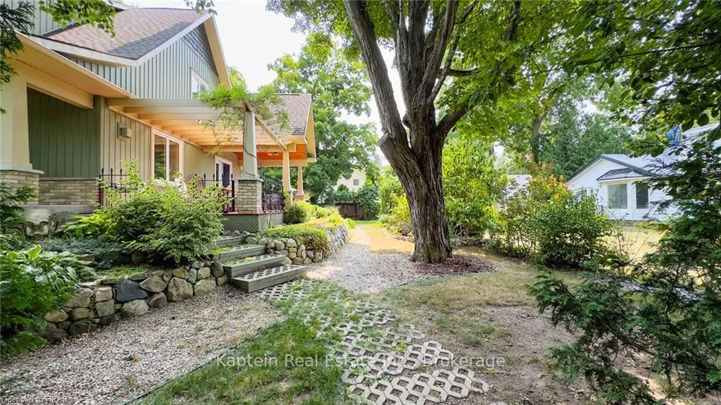 Photo 38 of 8 Bayfield Terrace, Bluewater, Bayfield — HOMEH