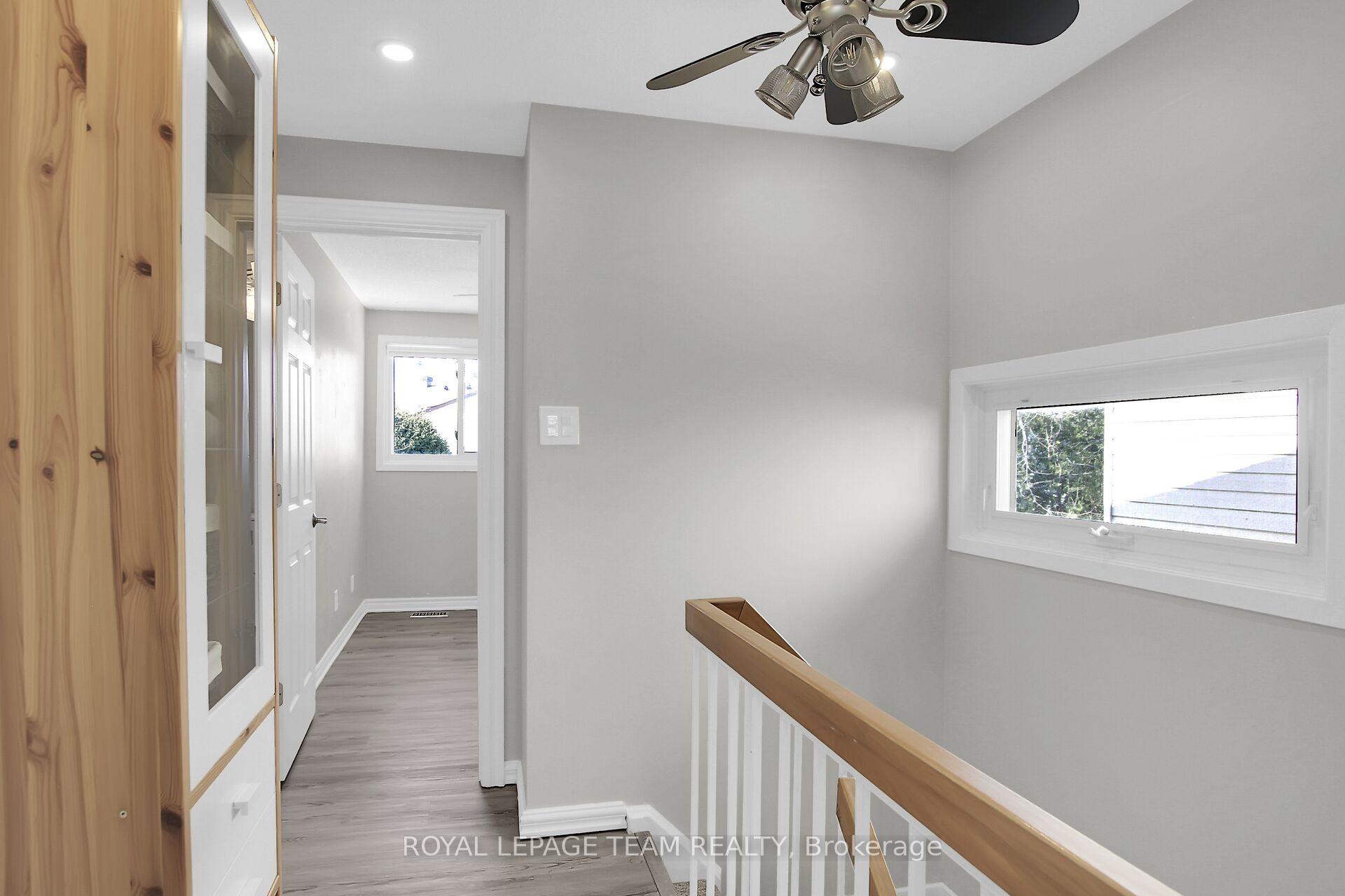 Photo 19 of 25 Whelan Drive, Ottawa, Barrhaven - Pheasant Run — HOMEH