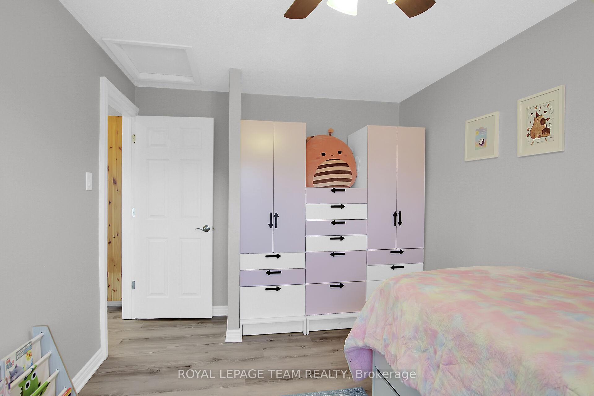 Photo 21 of 25 Whelan Drive, Ottawa, Barrhaven - Pheasant Run — HOMEH