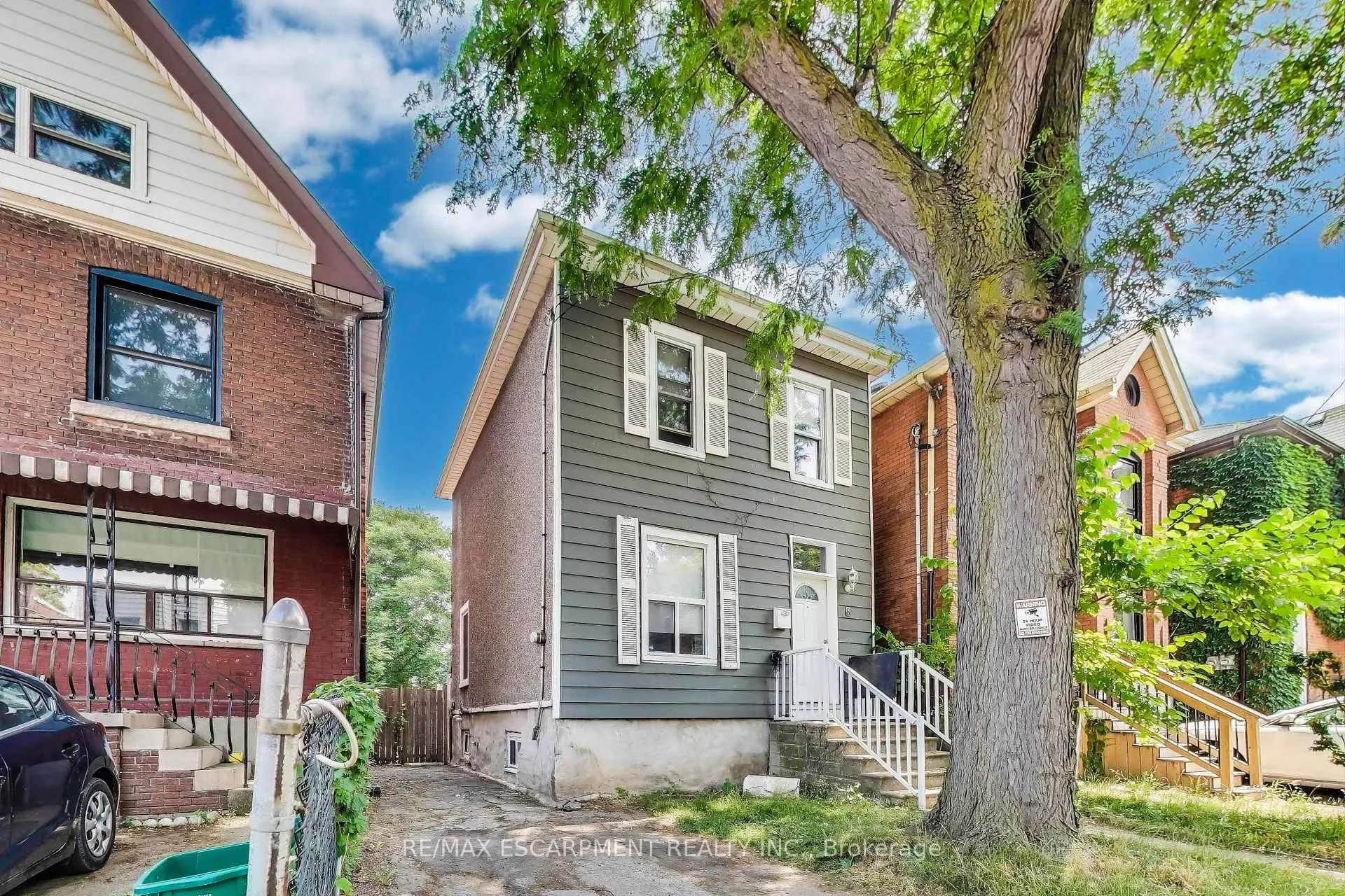 Photo 1 of 8 Madison Avenue, Hamilton, Gibson — HOMEH