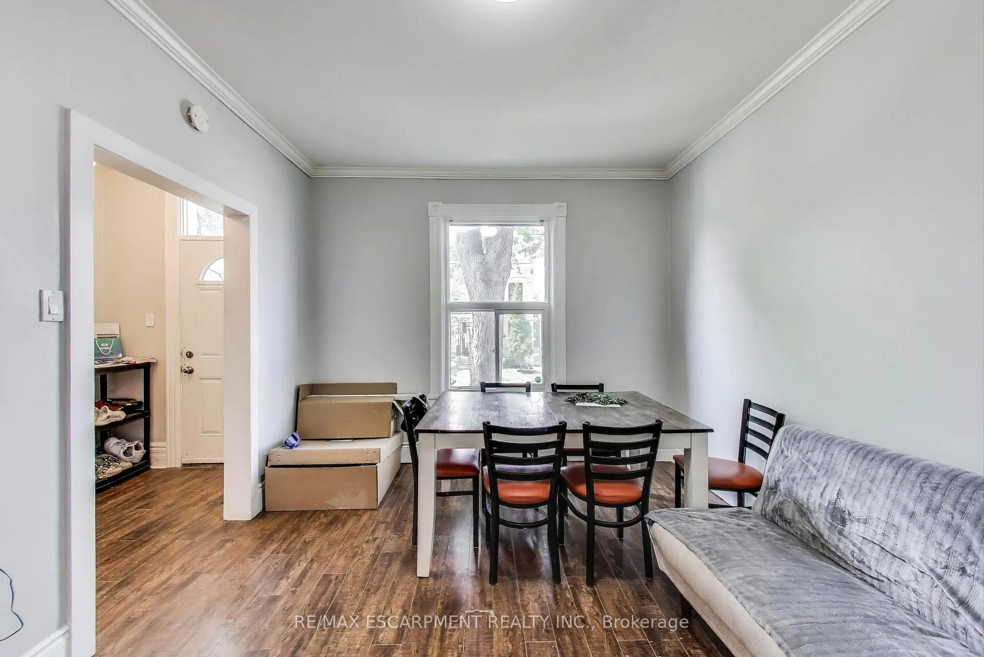 Photo 4 of 8 Madison Avenue, Hamilton, Gibson — HOMEH
