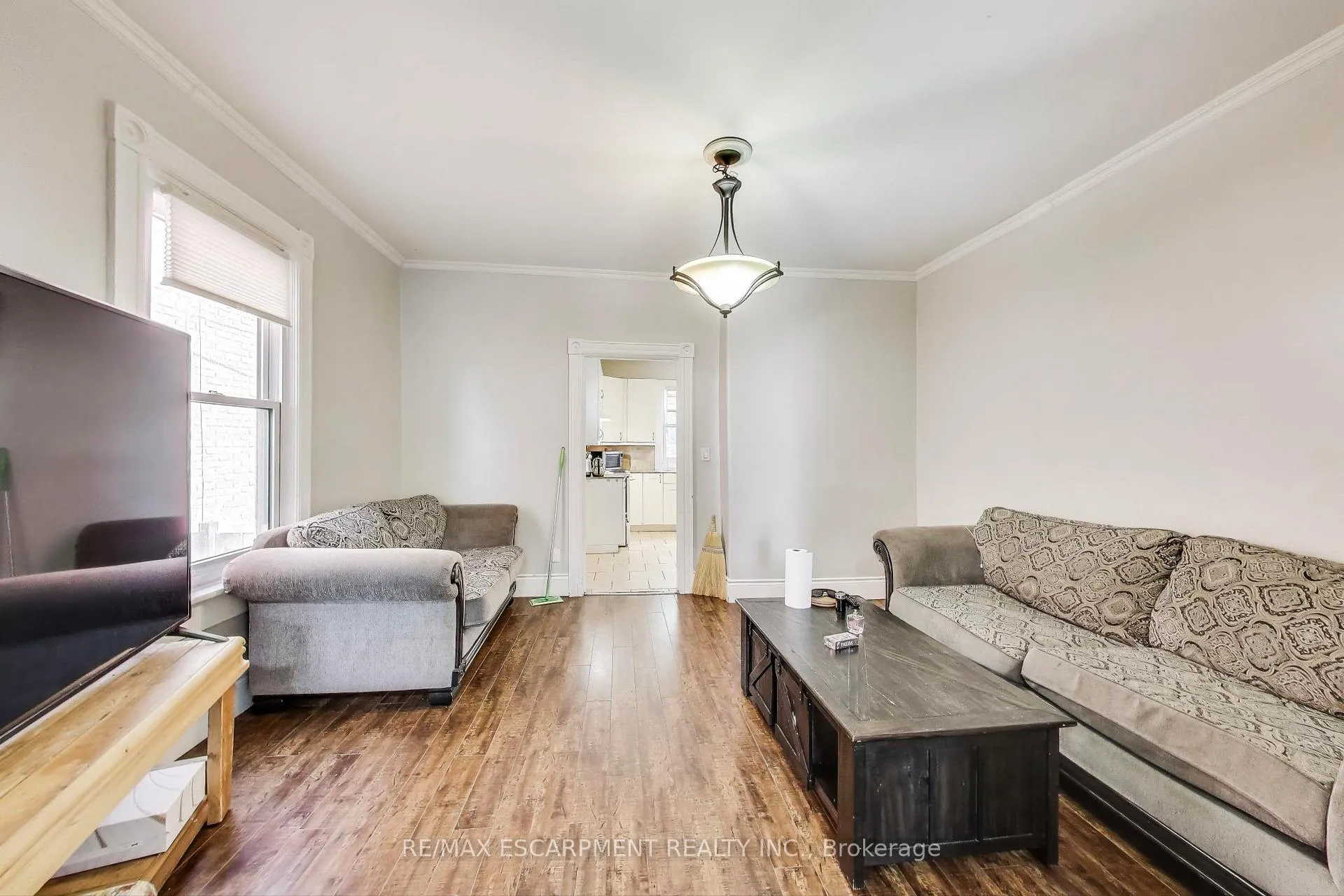 Photo 6 of 8 Madison Avenue, Hamilton, Gibson — HOMEH