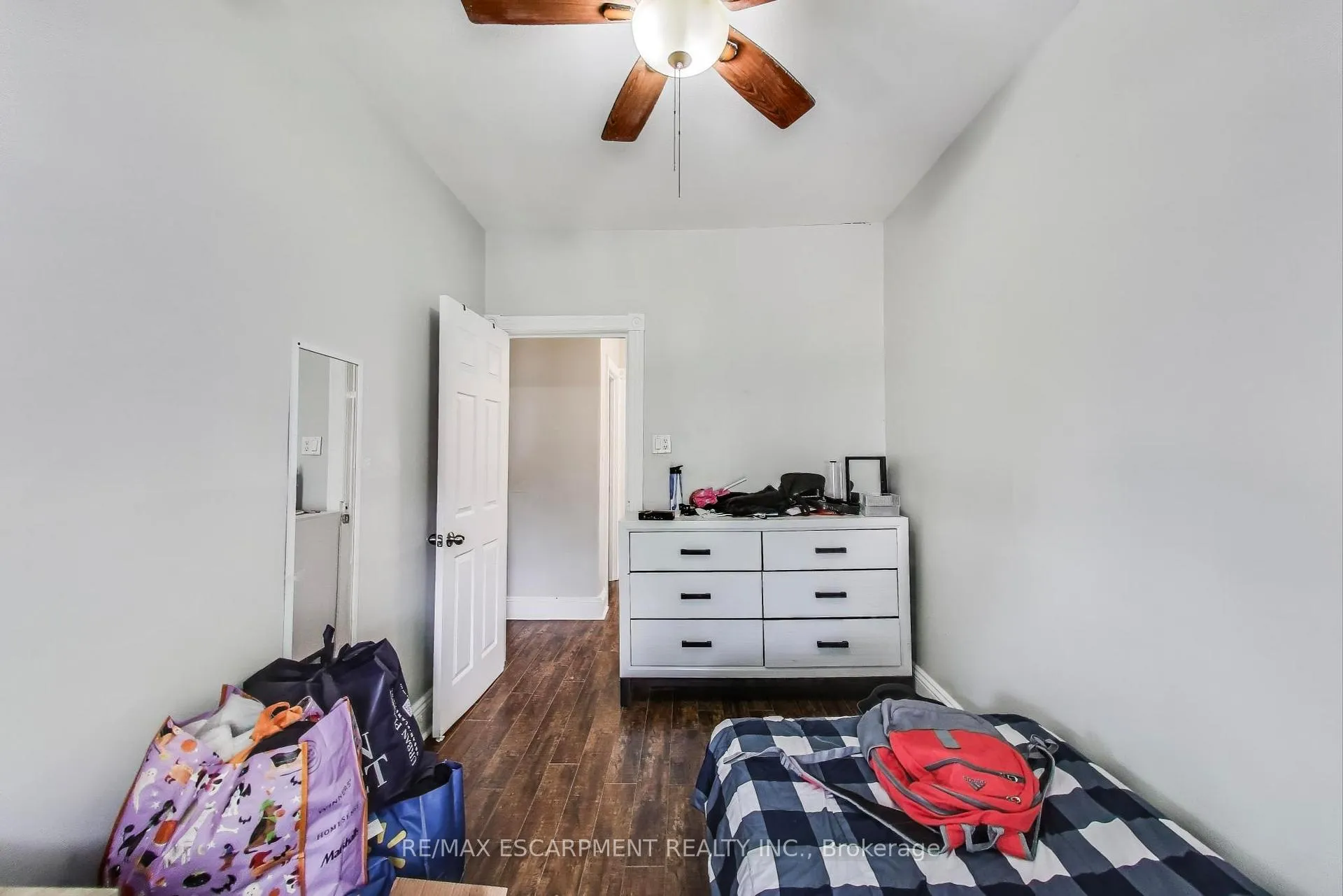 Photo 13 of 8 Madison Avenue, Hamilton, Gibson — HOMEH