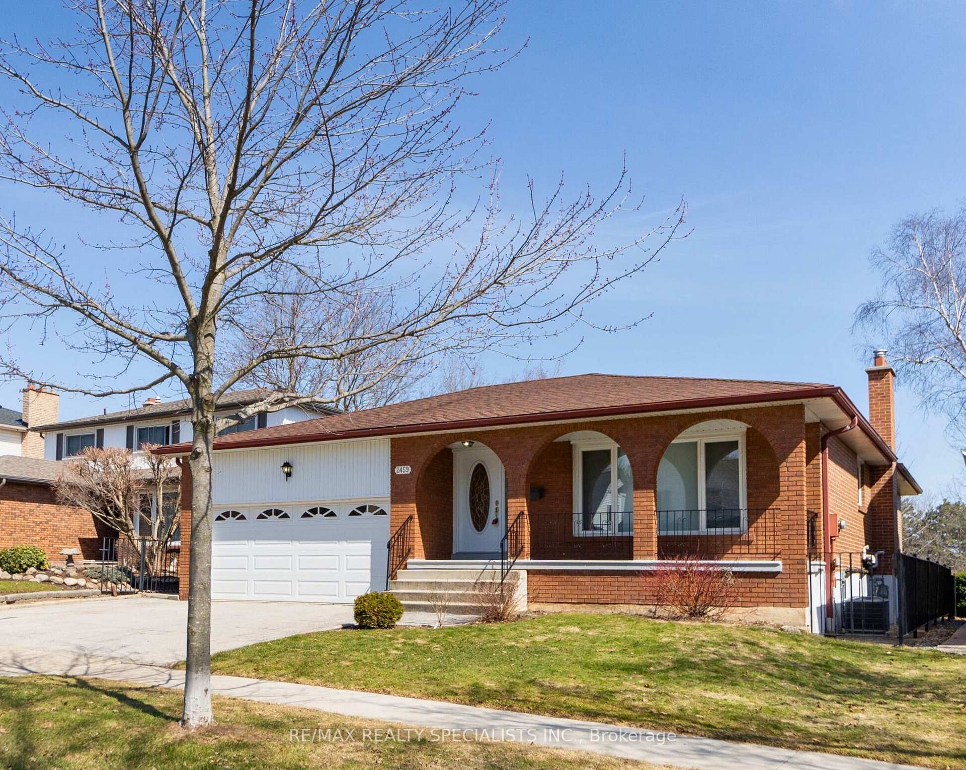 Photo 1 of 2459 Sinclair Circle, Burlington, Brant Hills — HOMEH