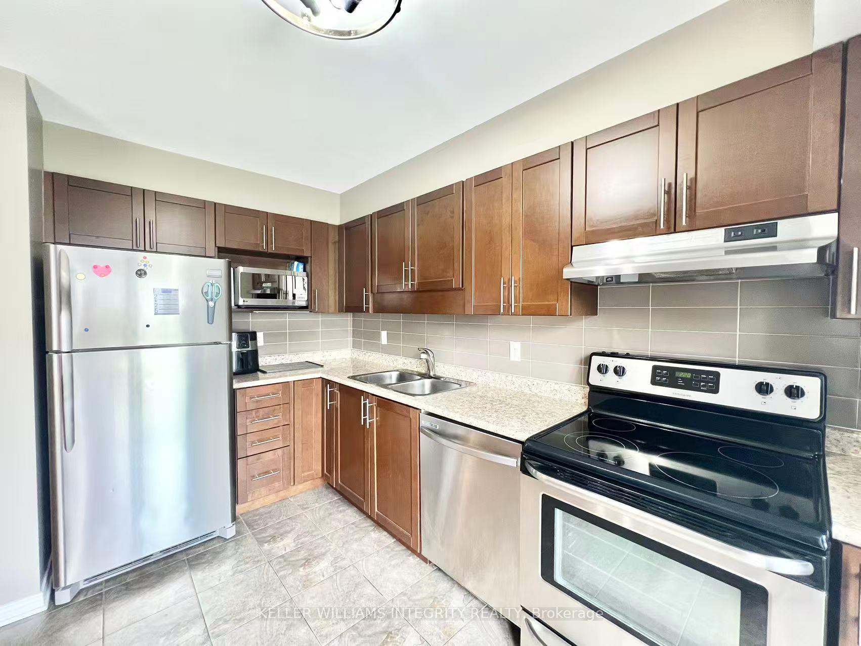Photo 19 of 144 Maravista Drive, Ottawa, Barrhaven - Cedargrove/Fraserdale — HOMEH