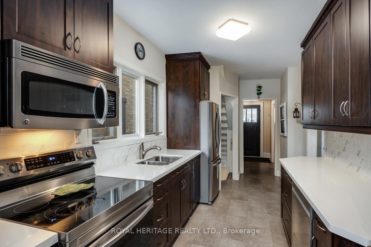 Photo 11 of 231 Eulalie Avenue, Oshawa, Central — HOMEH