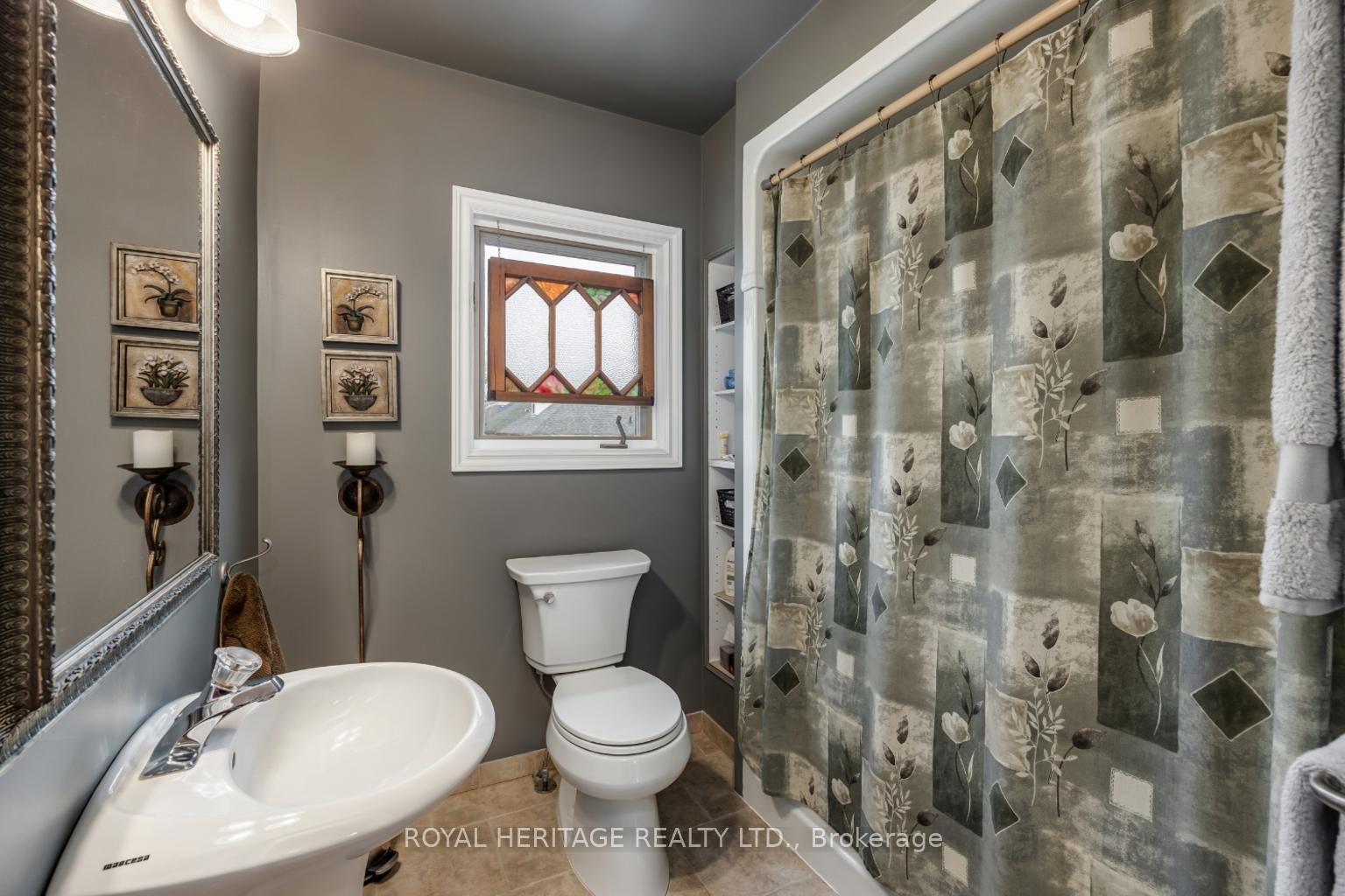 Photo 19 of 231 Eulalie Avenue, Oshawa, Central — HOMEH