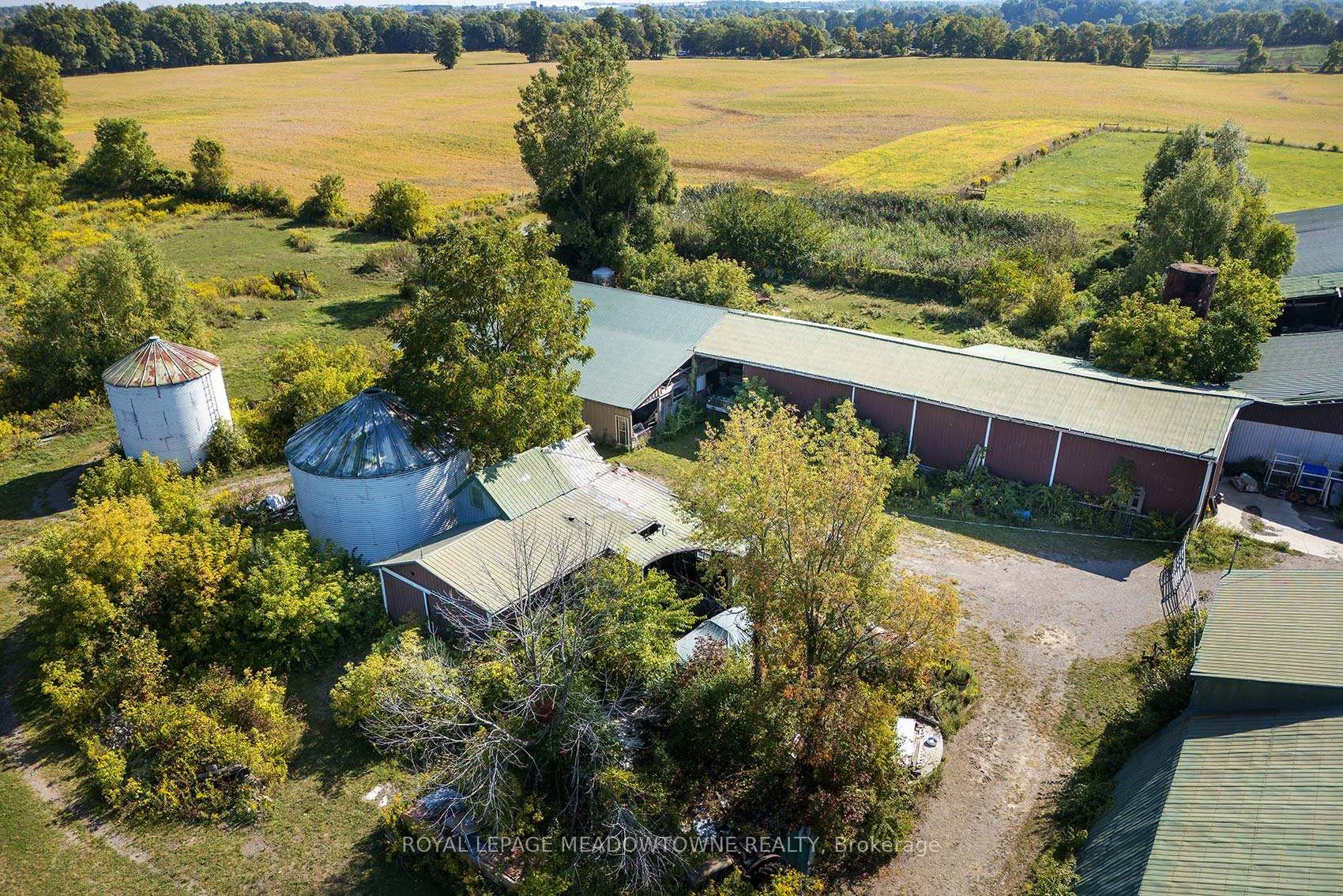 Photo 11 of 5541 Blezard Dr E, Hamilton, Mount Hope — HOMEH