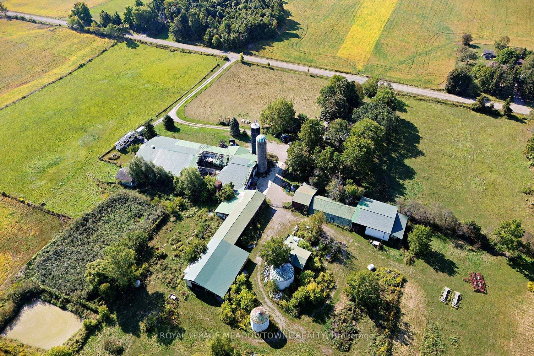 Photo 14 of 5541 Blezard Dr E, Hamilton, Mount Hope — HOMEH