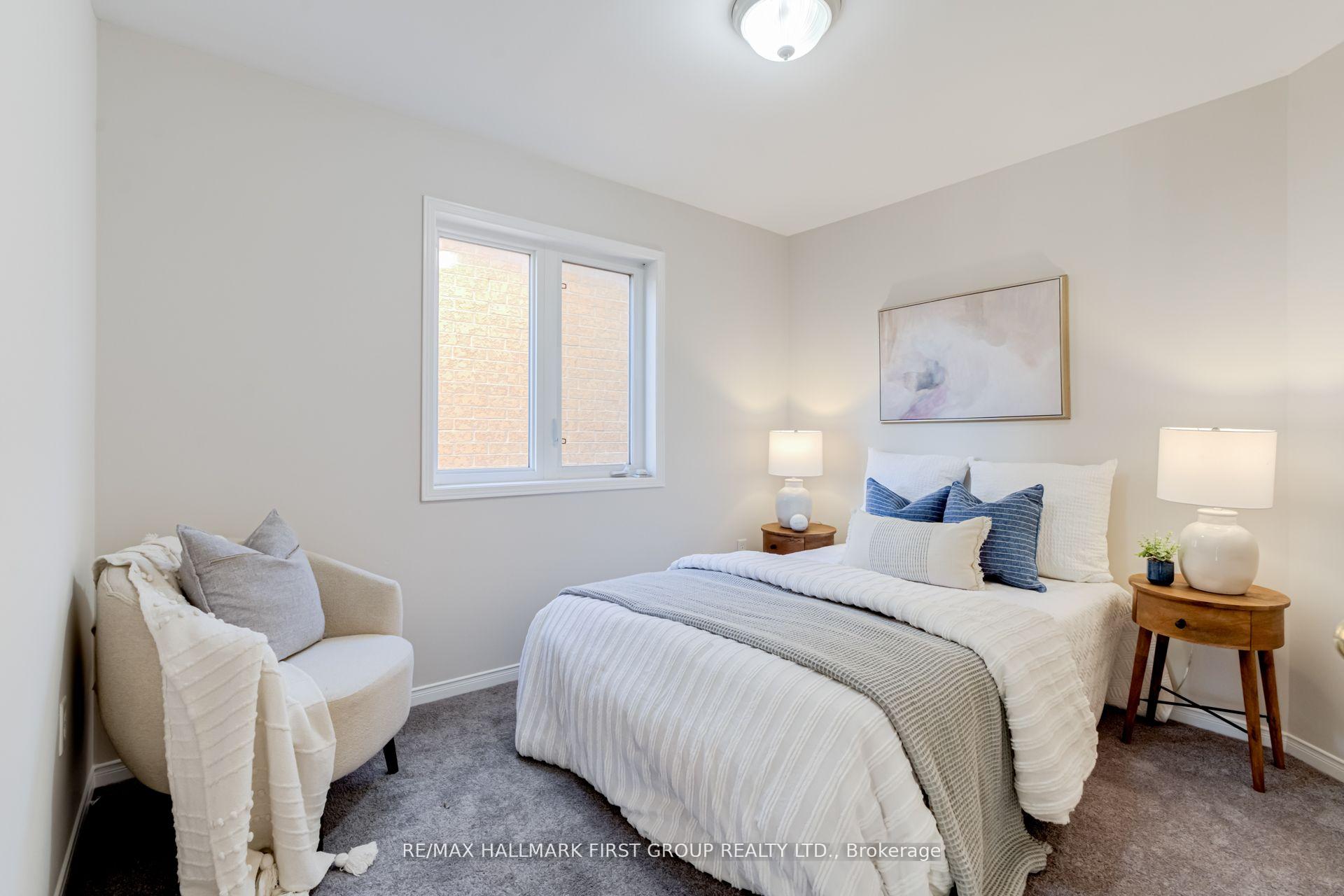 Photo 1 of 2422 Pilgrim Square, Oshawa, Windfields — HOMEH
