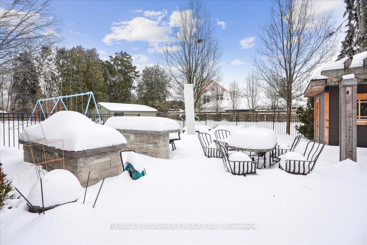Photo 37 of 300 Shoreview Road, Burlington, LaSalle — HOMEH