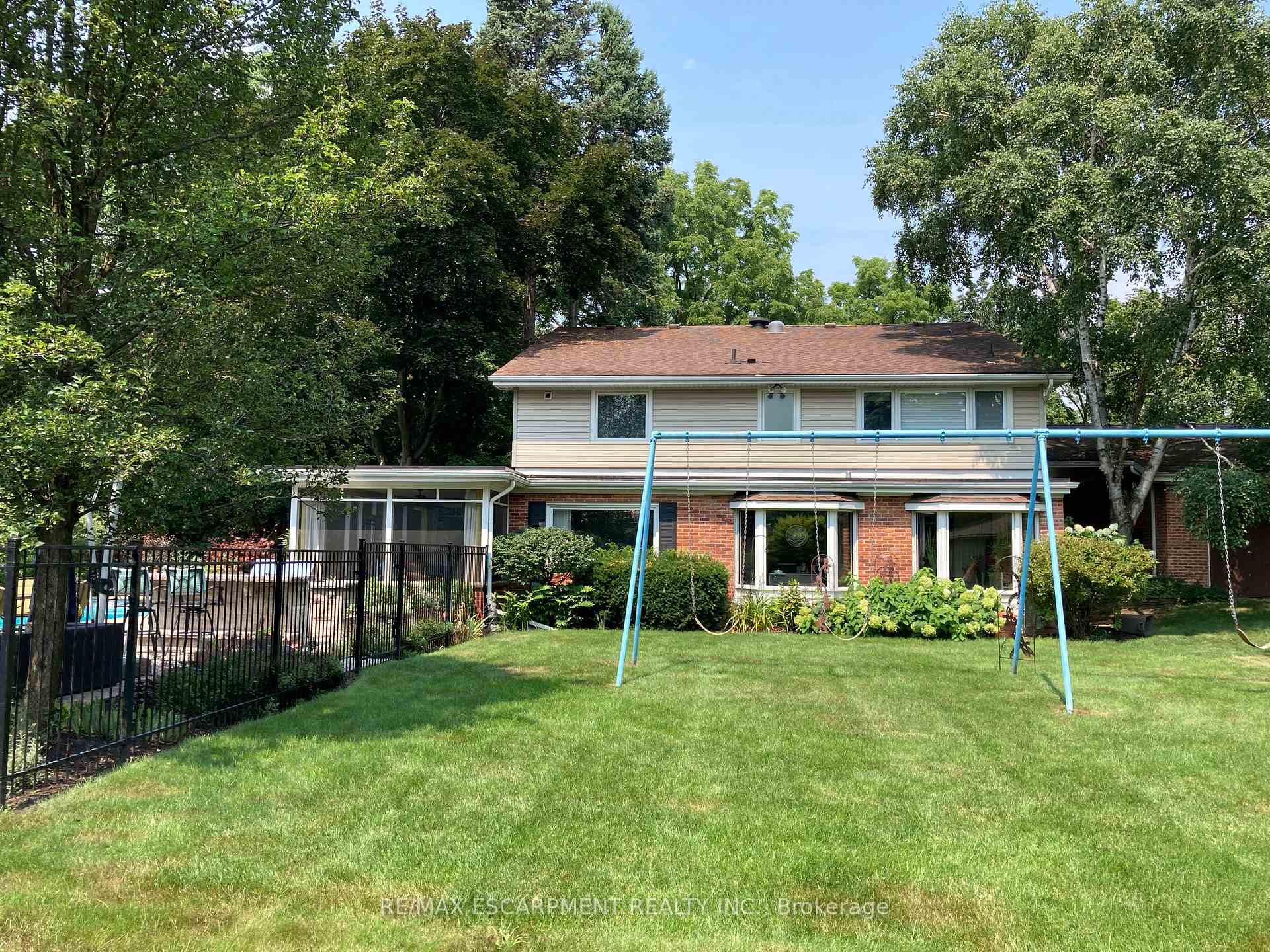 Photo 39 of 300 Shoreview Road, Burlington, LaSalle — HOMEH