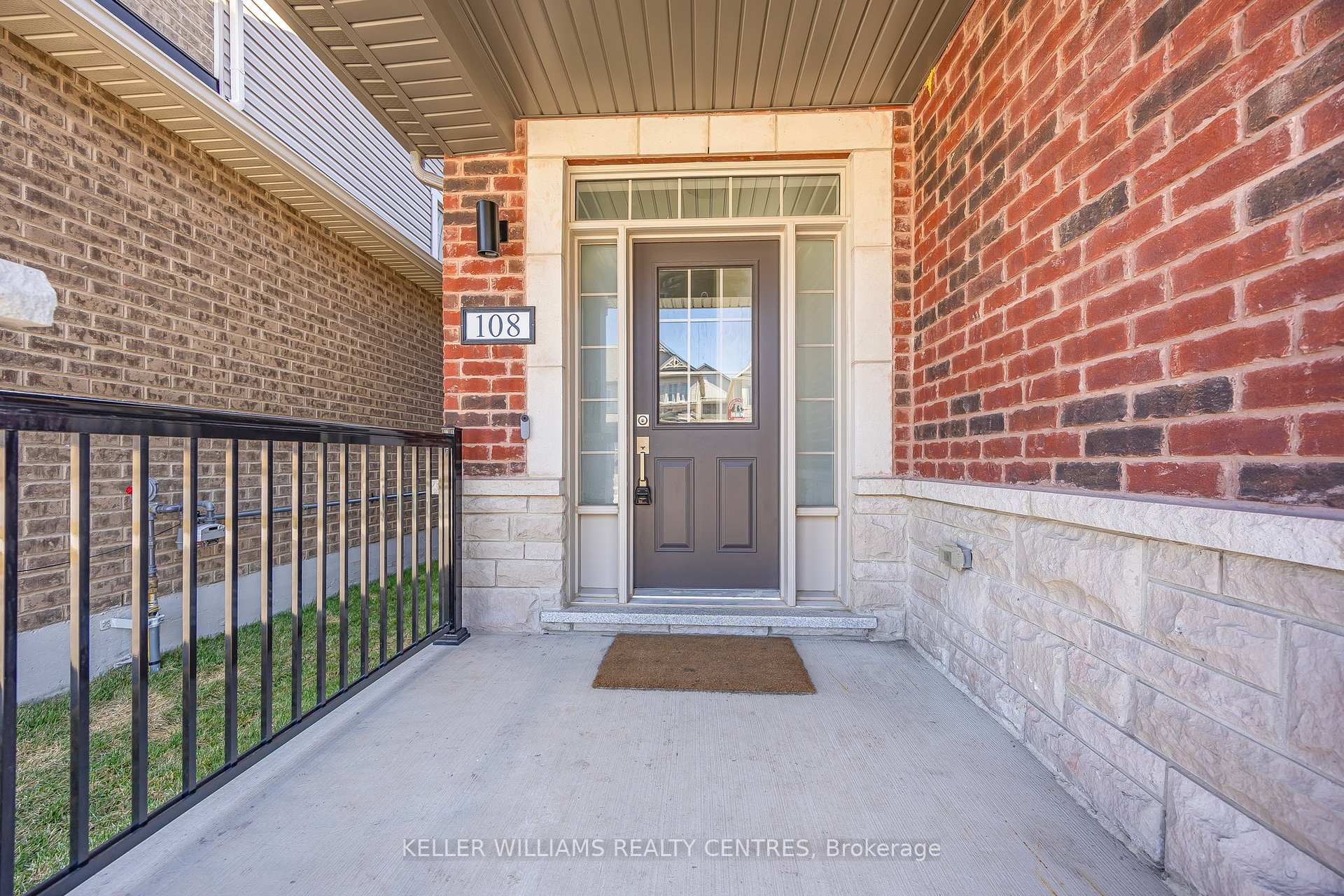 Photo 3 of 108 Sagewood Avenue, Barrie, Rural Barrie Southeast — HOMEH