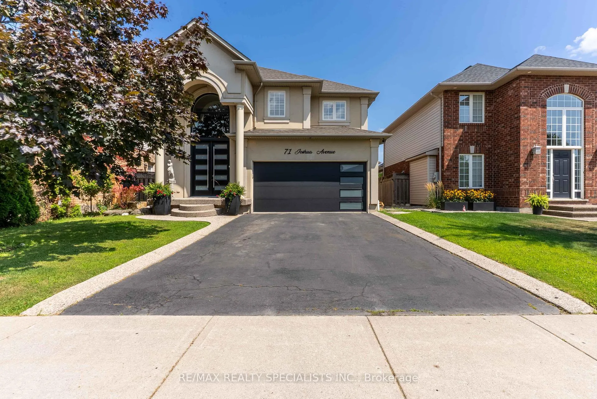 Photo 3 of 71 Joshua Avenue, Hamilton, Meadowlands — HOMEH