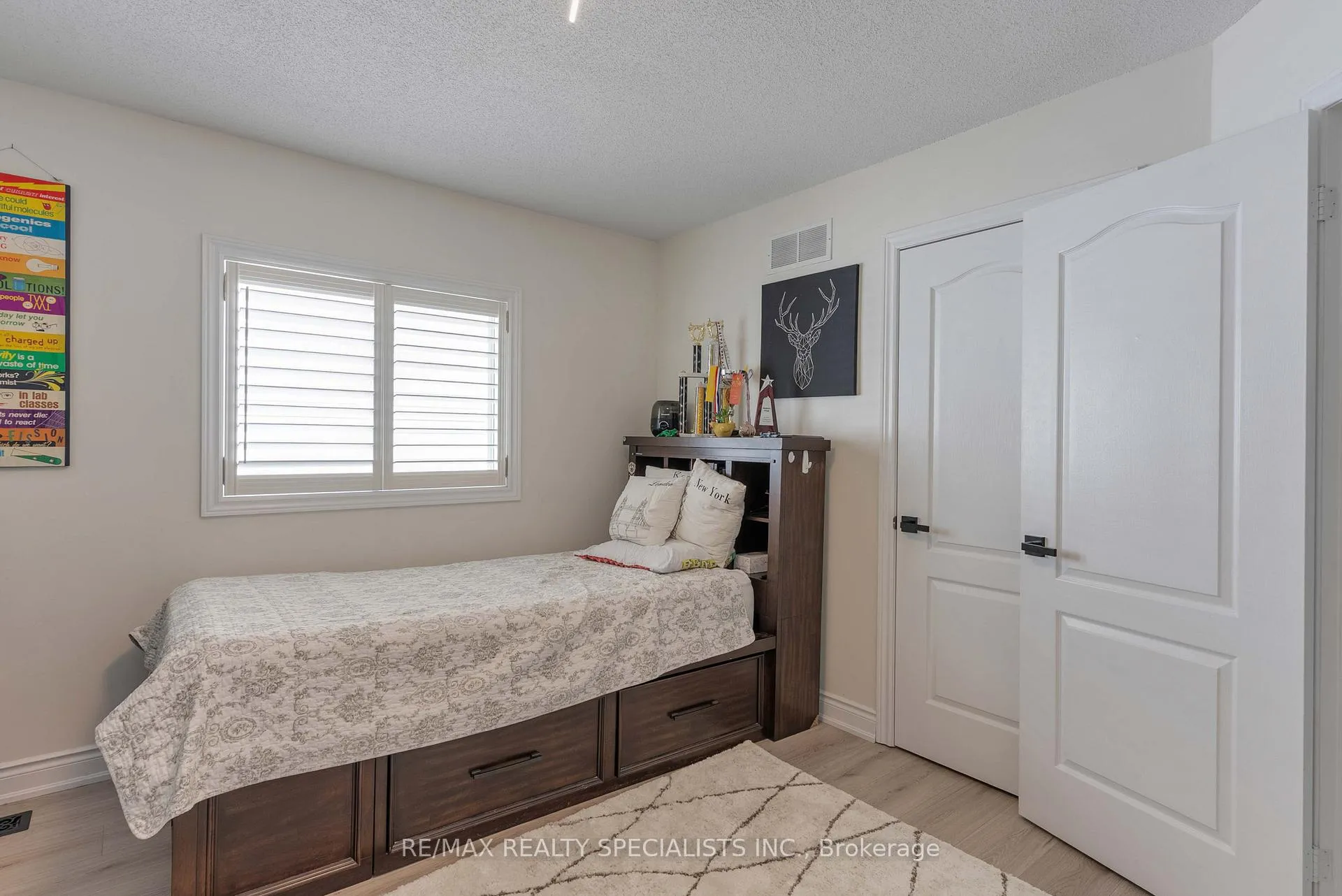 Photo 29 of 71 Joshua Avenue, Hamilton, Meadowlands — HOMEH