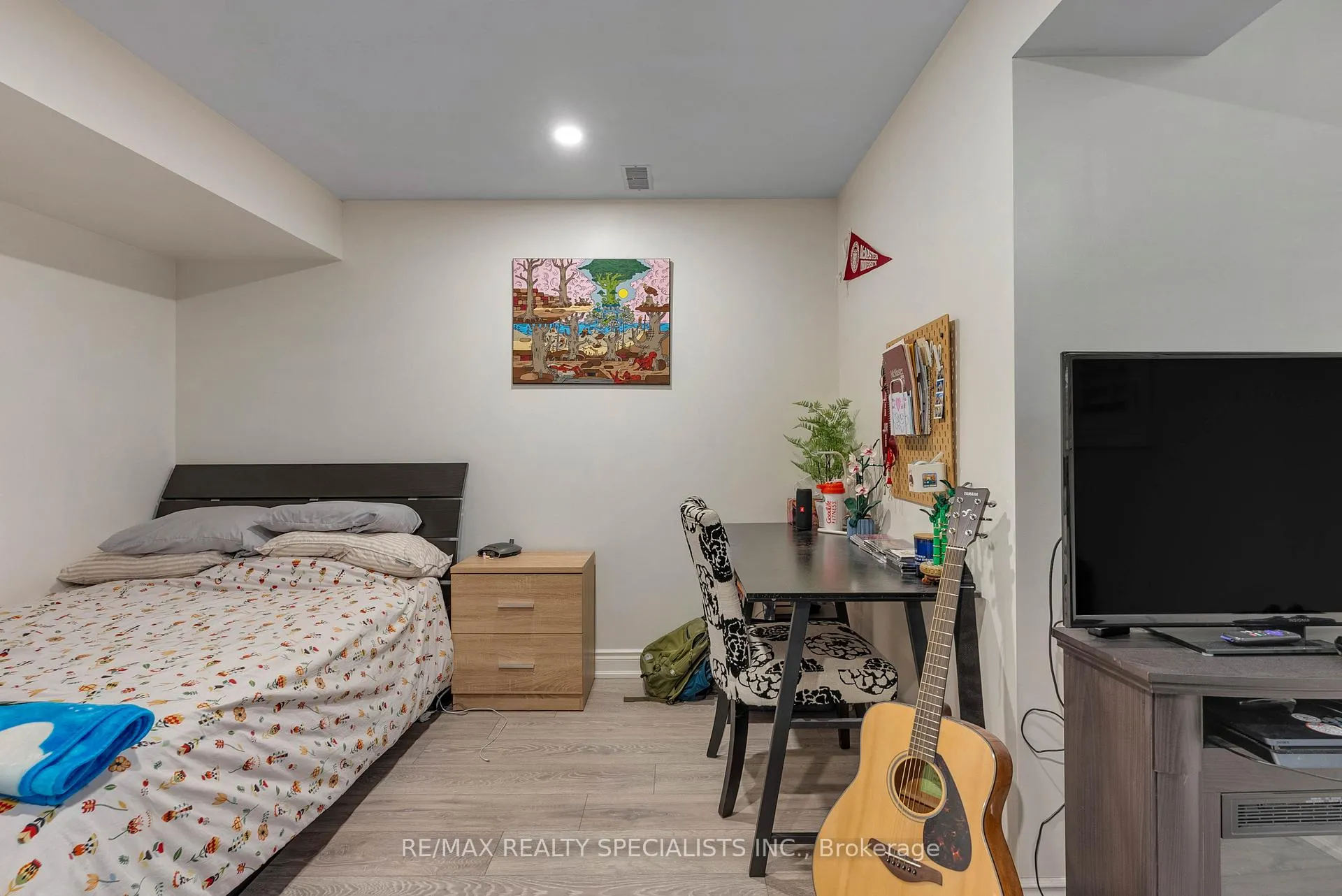 Photo 41 of 71 Joshua Avenue, Hamilton, Meadowlands — HOMEH