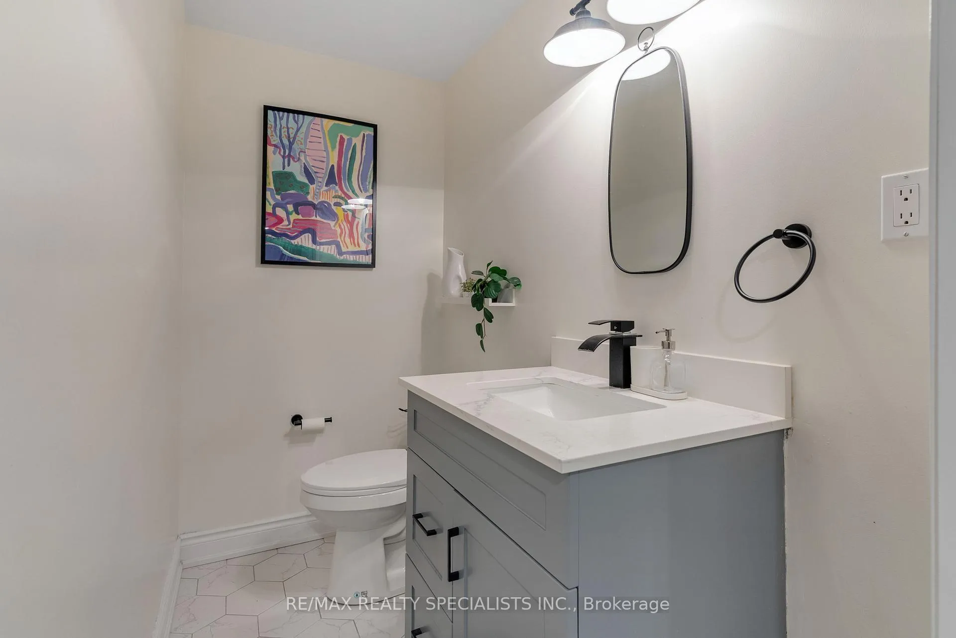 Photo 43 of 71 Joshua Avenue, Hamilton, Meadowlands — HOMEH