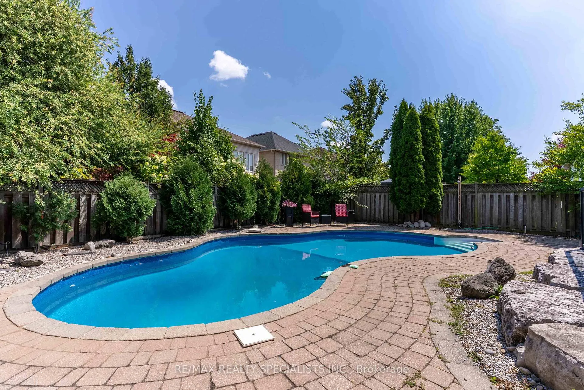 Photo 46 of 71 Joshua Avenue, Hamilton, Meadowlands — HOMEH