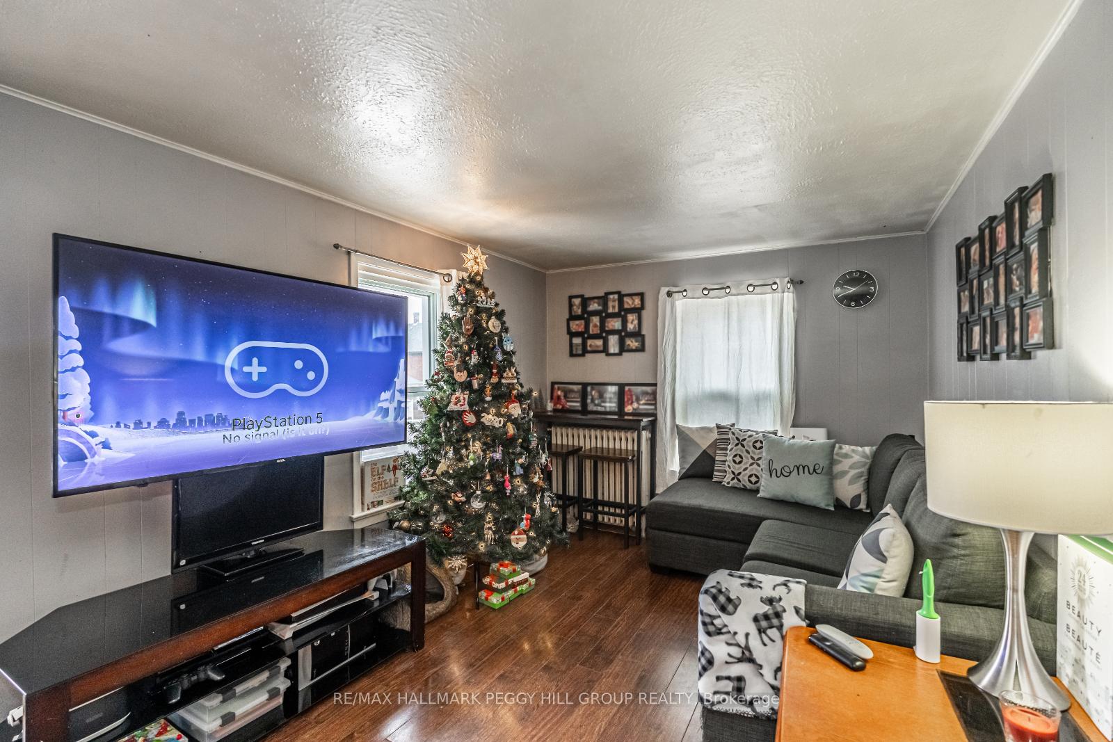 Photo 10 of 183 Dunlop Street W, Barrie, Queen's Park — HOMEH