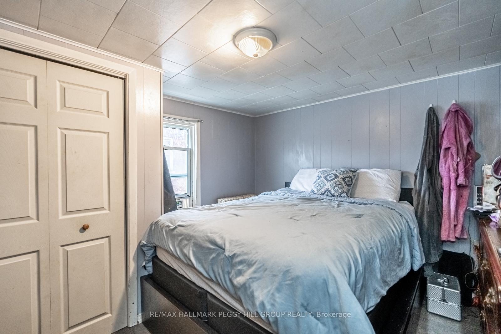 Photo 11 of 183 Dunlop Street W, Barrie, Queen's Park — HOMEH