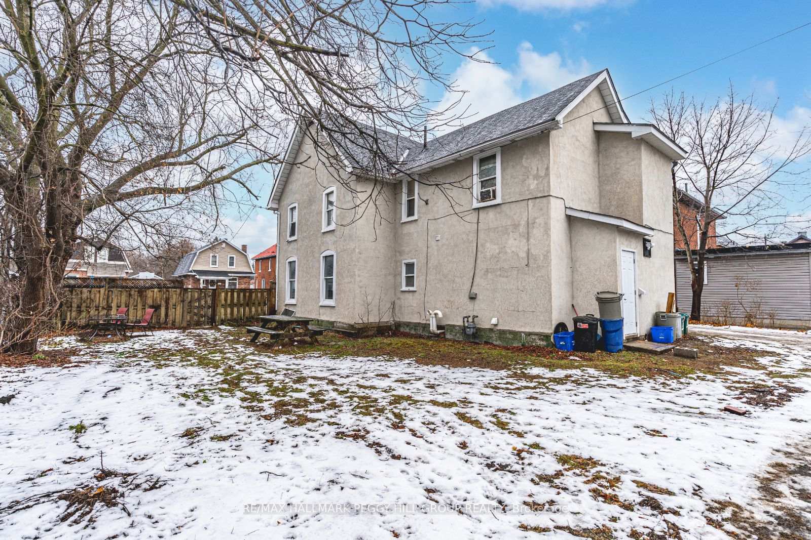 Photo 17 of 183 Dunlop Street W, Barrie, Queen's Park — HOMEH