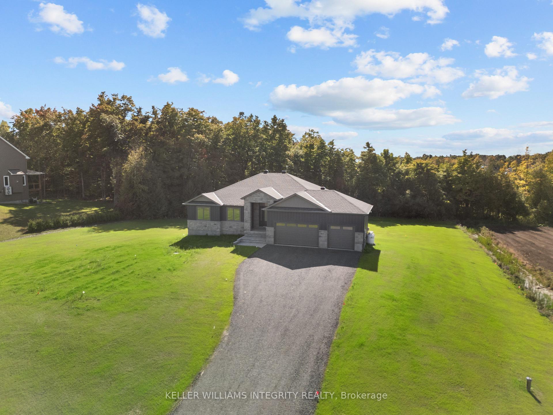 Photo 3 of 312 McEwens Mill Drive, Beckwith, Beckwith Twp — HOMEH