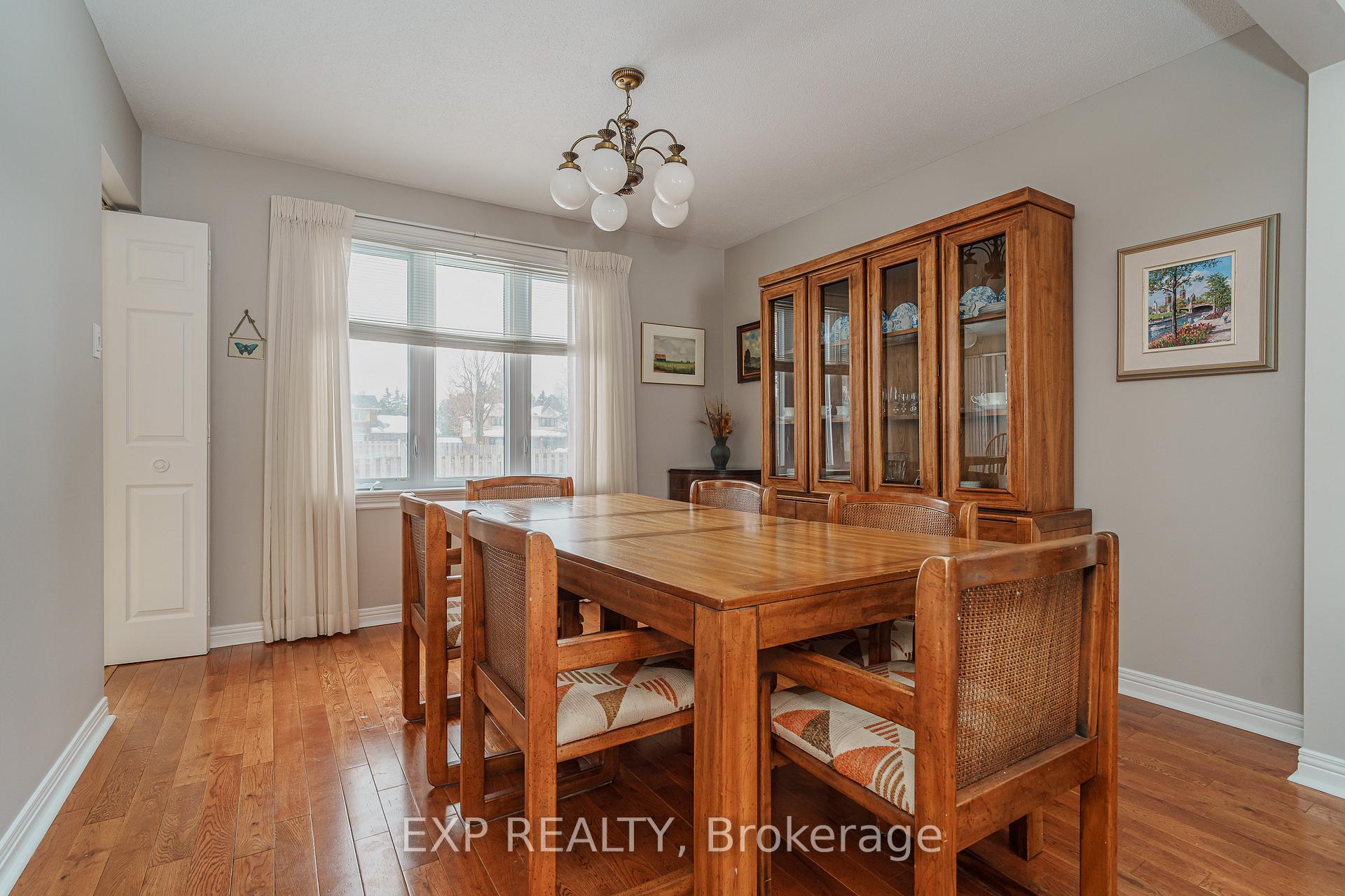 Photo 6 of 24 Mancil Drive, Ottawa, Barrhaven - Knollsbrook — HOMEH