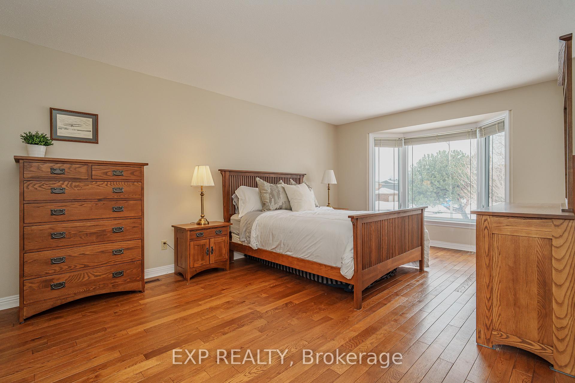 Photo 17 of 24 Mancil Drive, Ottawa, Barrhaven - Knollsbrook — HOMEH