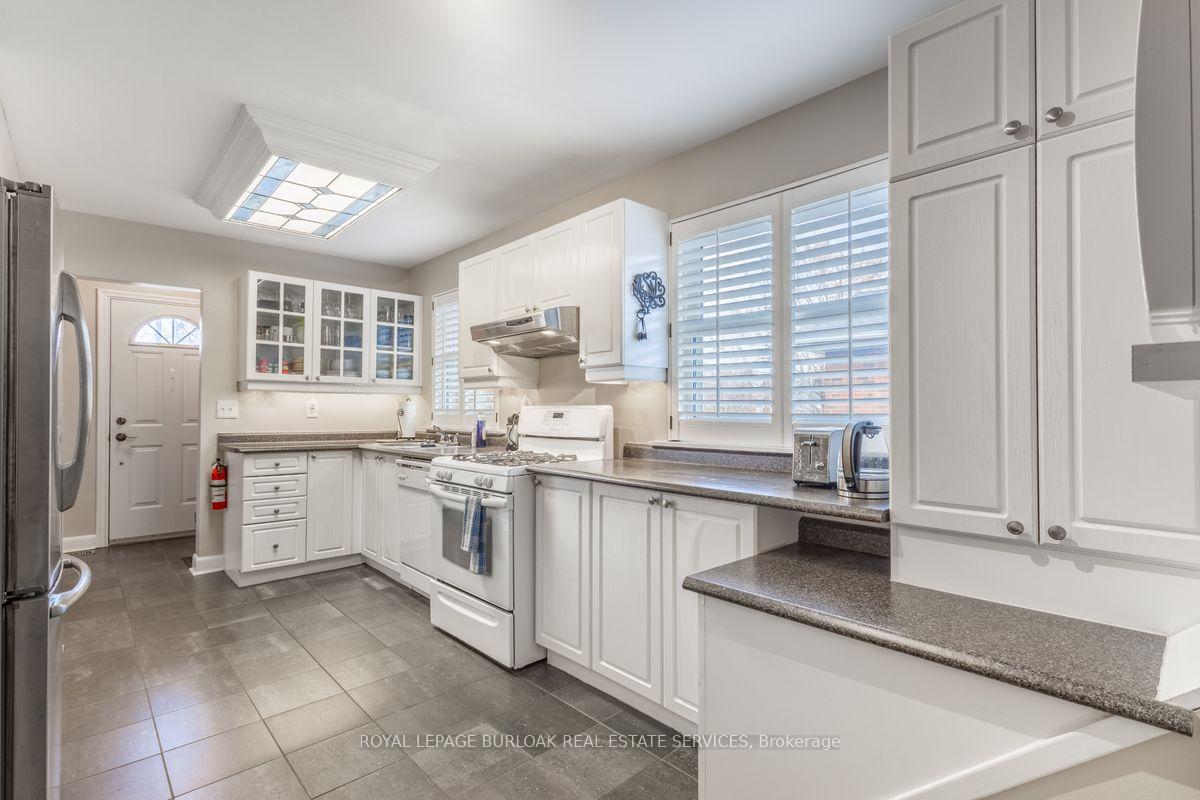 Photo 4 of 2326 Redfern Road, Burlington, Brant — HOMEH