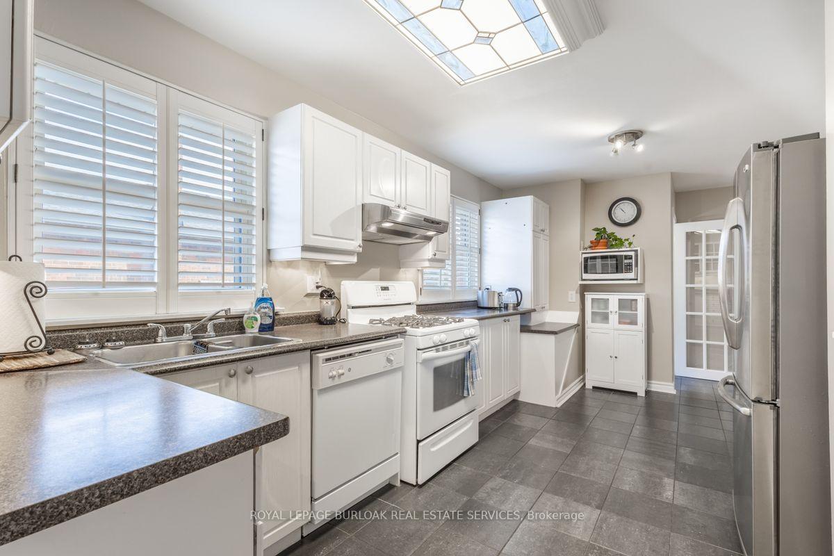Photo 5 of 2326 Redfern Road, Burlington, Brant — HOMEH