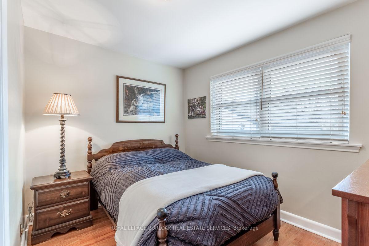 Photo 12 of 2326 Redfern Road, Burlington, Brant — HOMEH