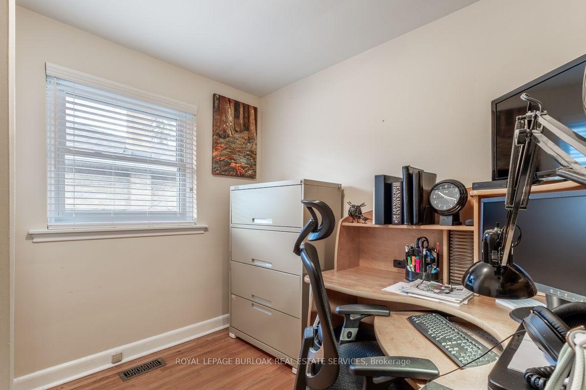 Photo 13 of 2326 Redfern Road, Burlington, Brant — HOMEH