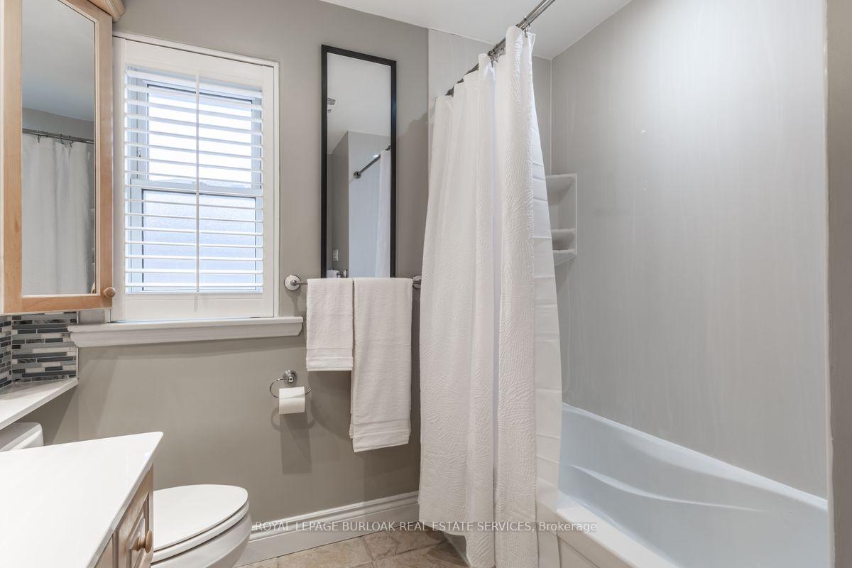 Photo 14 of 2326 Redfern Road, Burlington, Brant — HOMEH