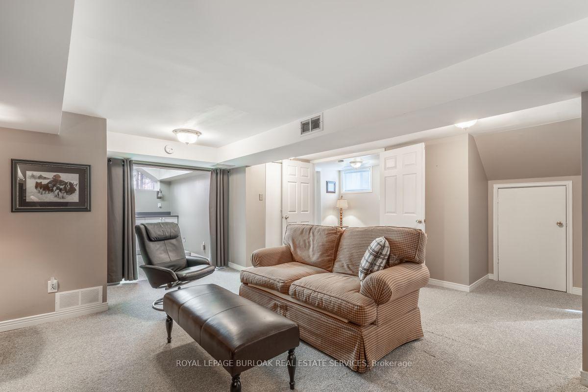 Photo 21 of 2326 Redfern Road, Burlington, Brant — HOMEH
