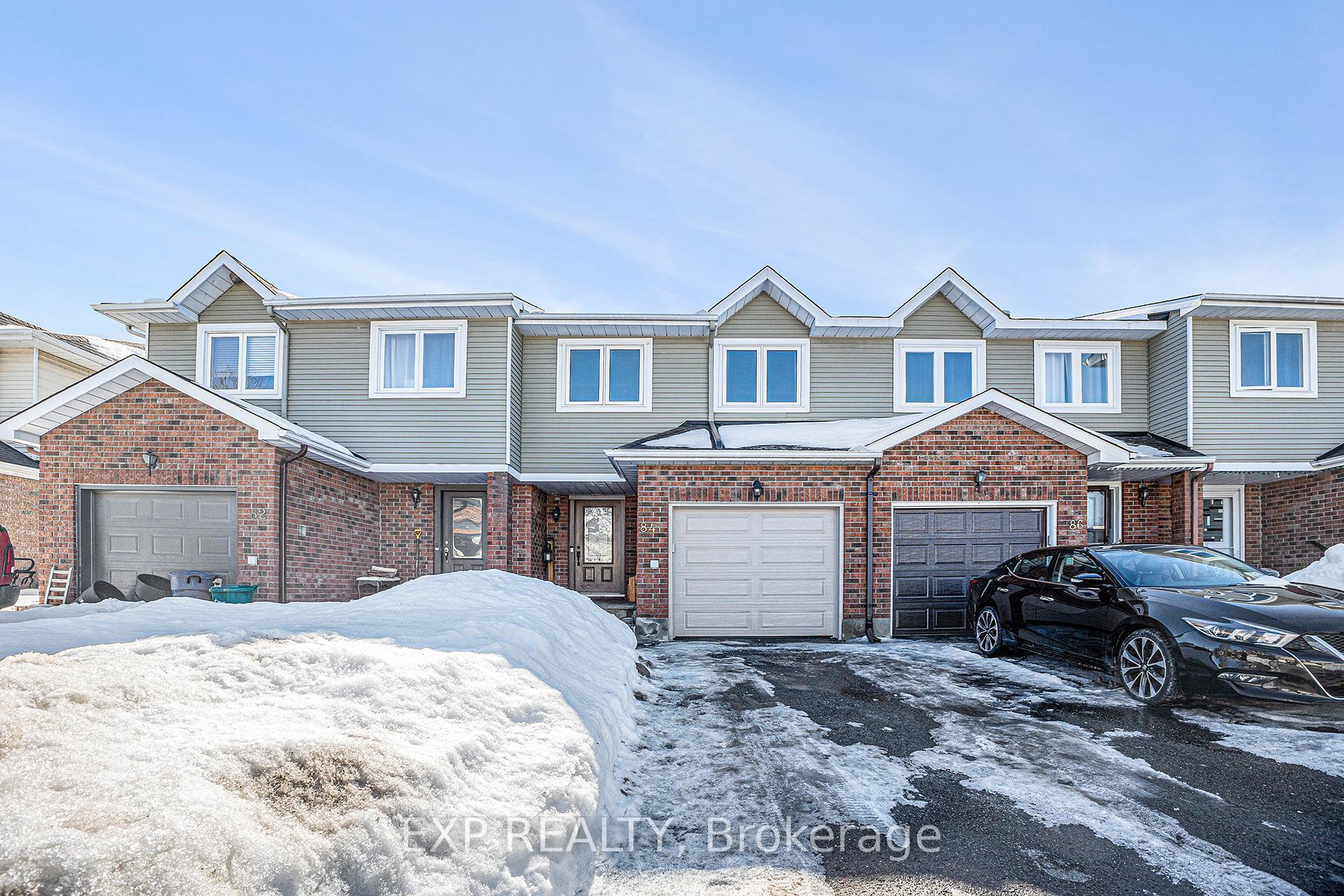 Photo 2 of 84 Woodford Way, Ottawa, Barrhaven - Longfields — HOMEH