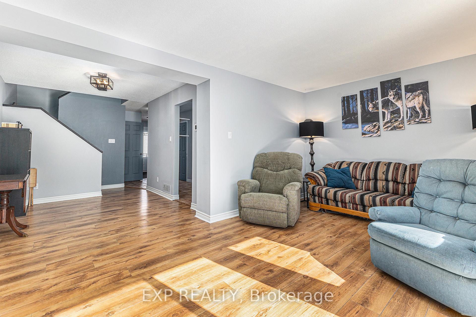 Photo 5 of 84 Woodford Way, Ottawa, Barrhaven - Longfields — HOMEH
