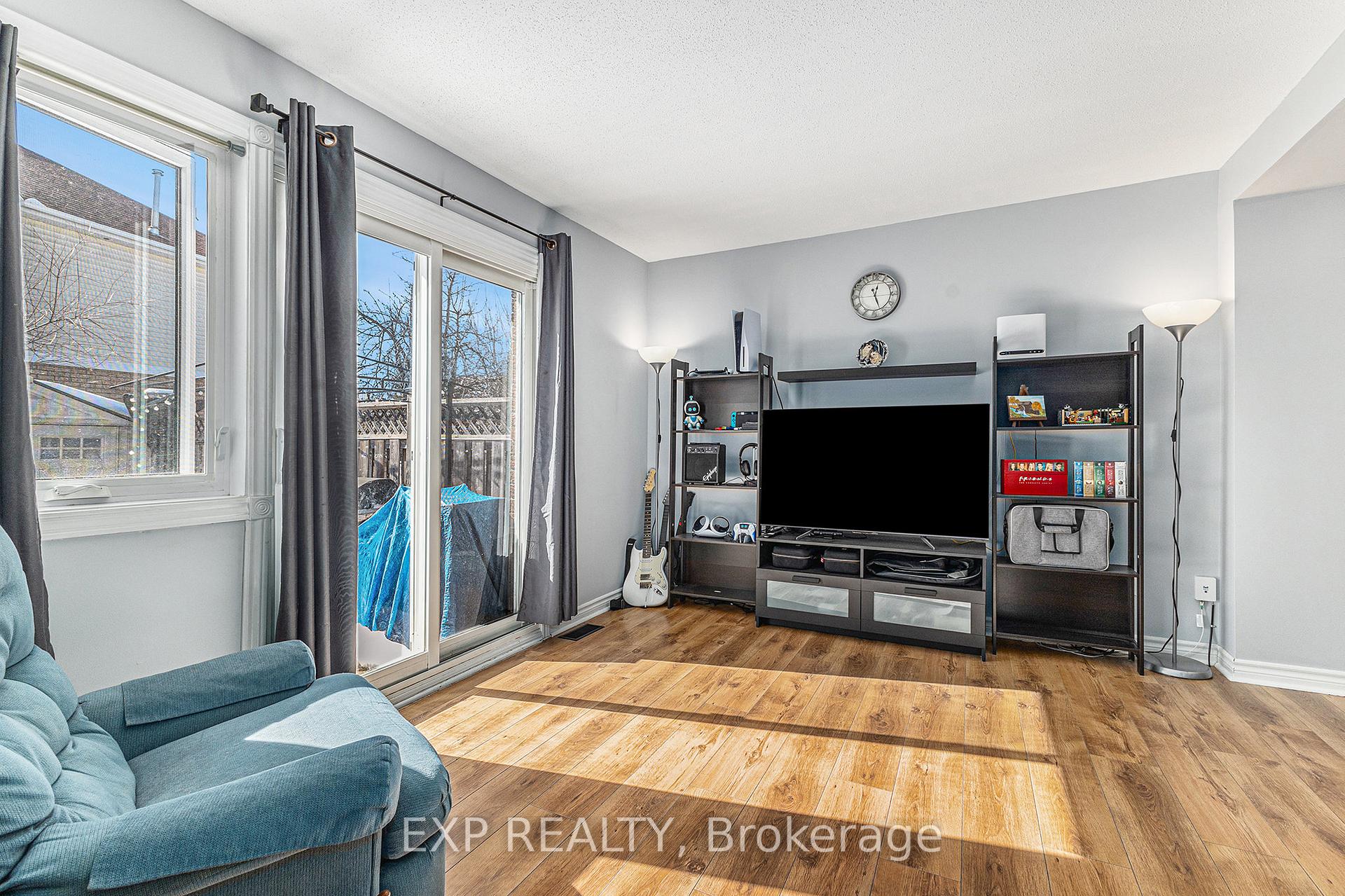 Photo 6 of 84 Woodford Way, Ottawa, Barrhaven - Longfields — HOMEH