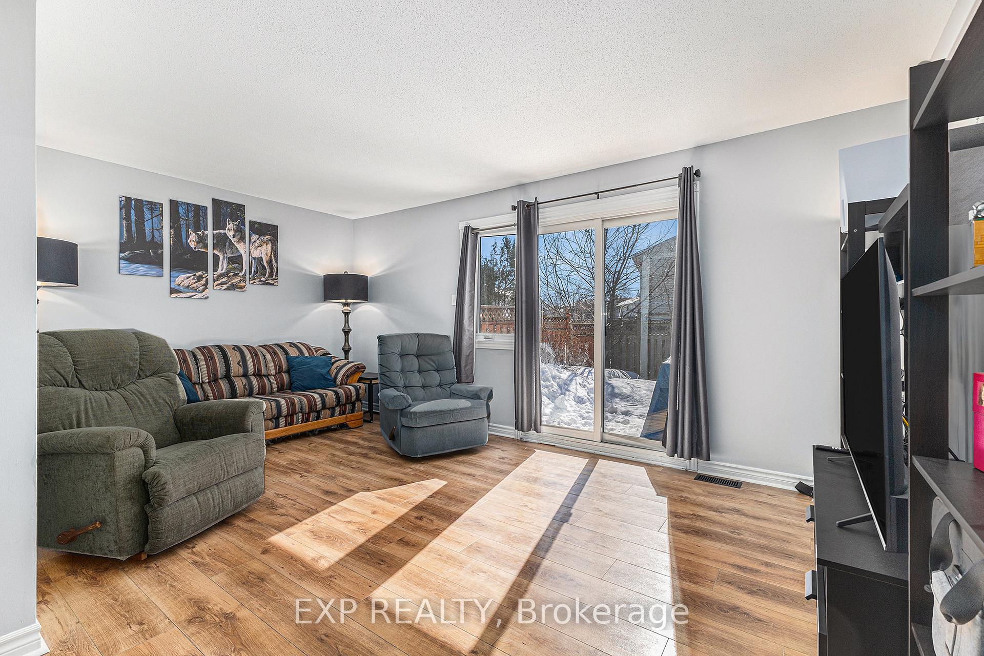 Photo 7 of 84 Woodford Way, Ottawa, Barrhaven - Longfields — HOMEH