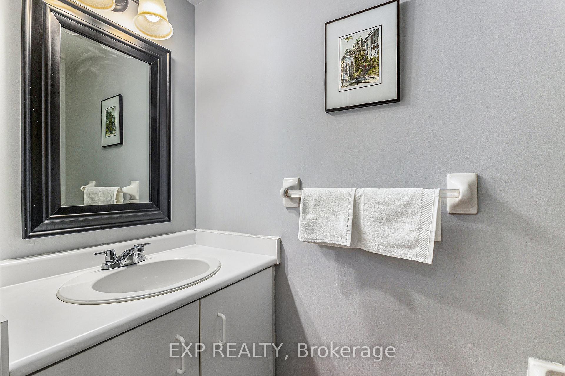 Photo 16 of 84 Woodford Way, Ottawa, Barrhaven - Longfields — HOMEH