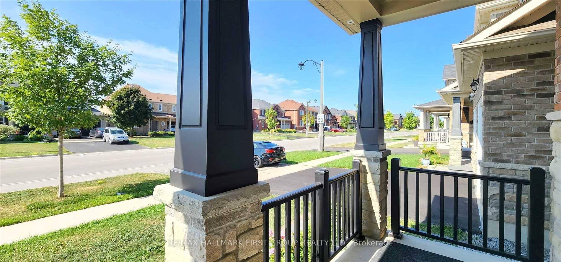 Photo 2 of 146 Britannia Avenue E, Oshawa, Windfields — HOMEH