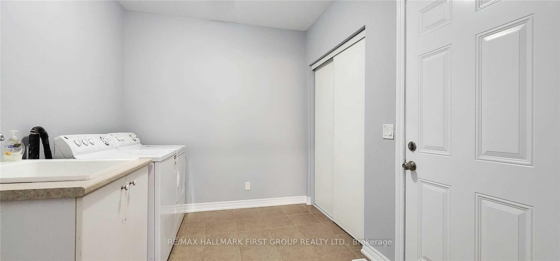 Photo 16 of 146 Britannia Avenue E, Oshawa, Windfields — HOMEH
