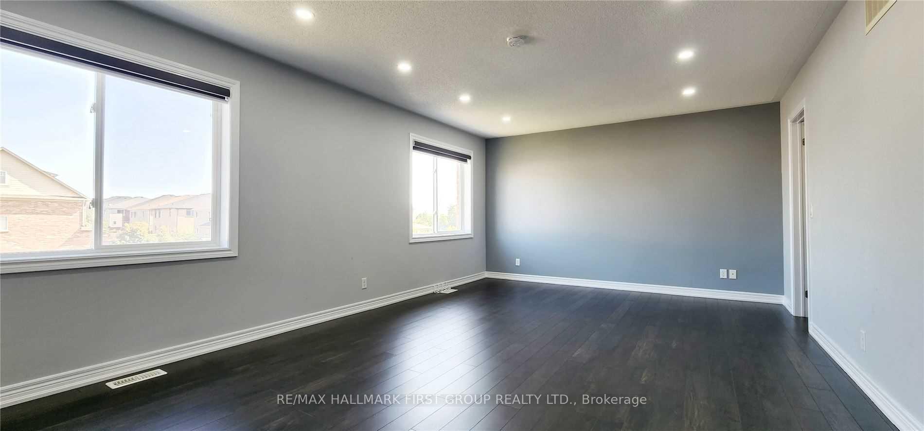 Photo 24 of 146 Britannia Avenue E, Oshawa, Windfields — HOMEH