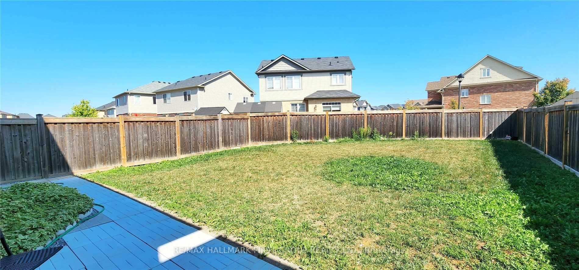 Photo 35 of 146 Britannia Avenue E, Oshawa, Windfields — HOMEH